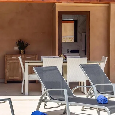 Horta 55 בית נופש פוינסה